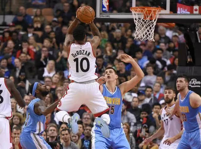 满场都是她 满场都是她