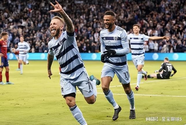 样充满了波 样充满了波