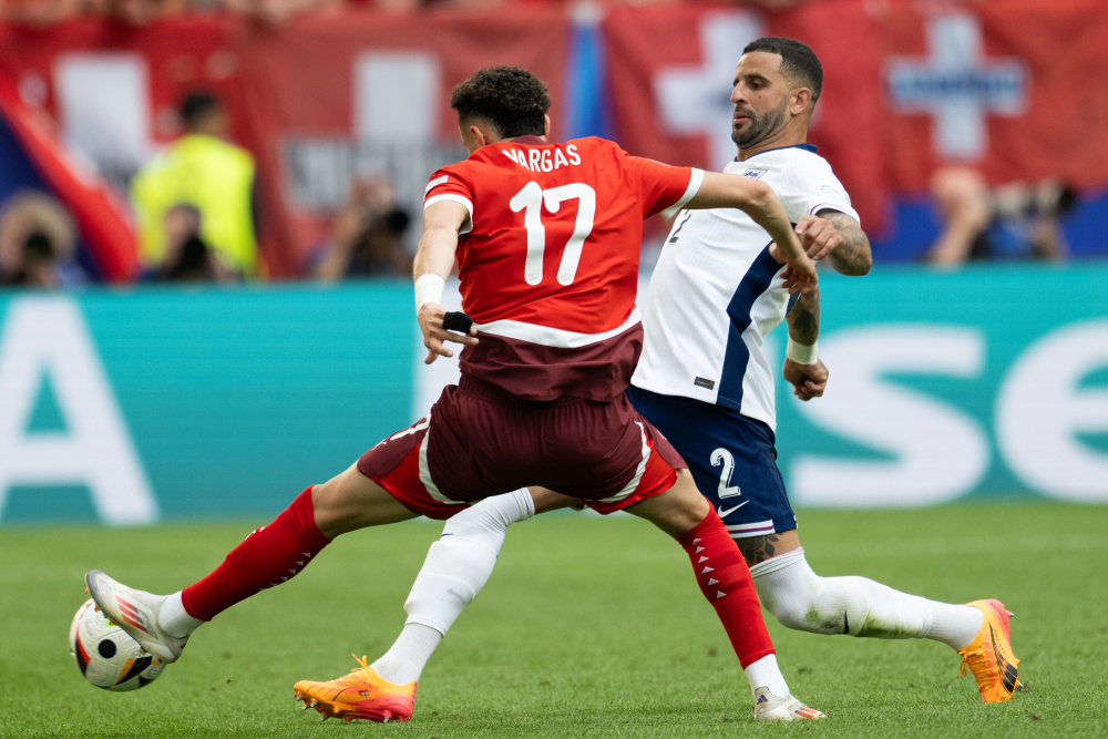 位置球员同 位置球员同